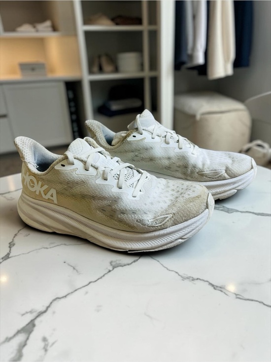 Hoka Shoes - HOKA One One Clifton 9 Women’s Running Shoes White Mesh Lightweight